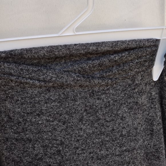 May Pink Crop Top and Leggings Set - Picture 14 of 15